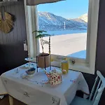 T-r Huset I Hellosan Apartamento *