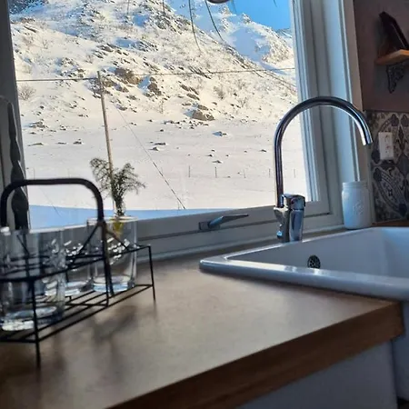 T-r Huset I Hellosan * Bostad