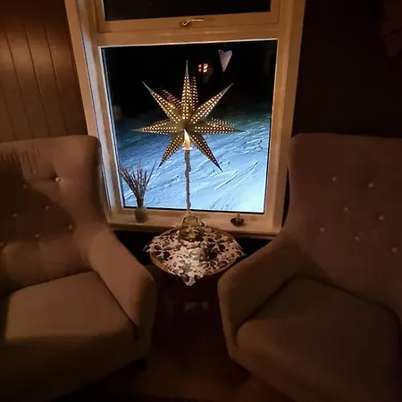 T-r Huset I Hellosan * Bostad