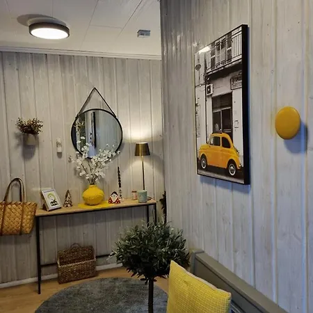 Appartement T-r Huset I Hellosan