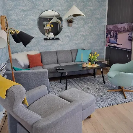 T-r Huset I Hellosan * Bostad