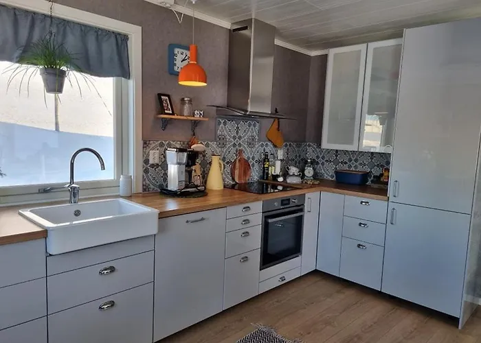 T-r Huset I Hellosan *